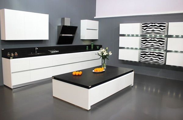 Una Moderna Cocina para Espacios Distinguidos