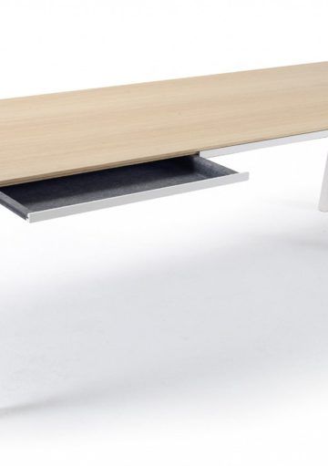 Un Escritorio Multifuncional con Cajones Invisibles