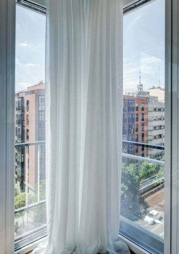 Ventanas para interiores: ¿Cuál es la ideal para tu hogar?