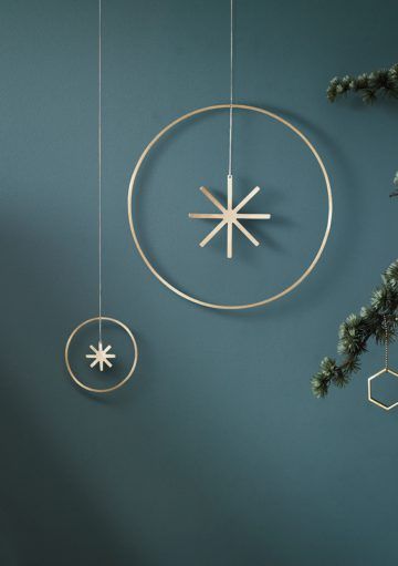 Adornos Colgantes Navideños con una Esencia Minimalista Sin Igual