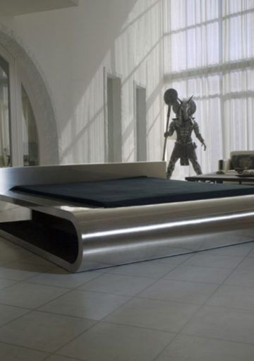 Una Cama de Acero, la Única Protagonista del Dormitorio