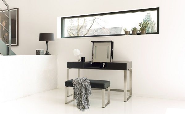 Maquíllate y Maquíllate en un Tocador de Diseño Moderno