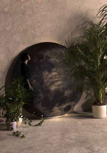 ¿Un Espejo-Luna o una Luna-Espejo? by Diesel