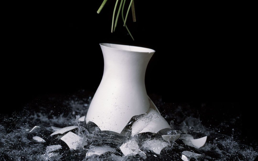 La Decoración Más Sorprendente del Hogar con Este Jarrón Roto