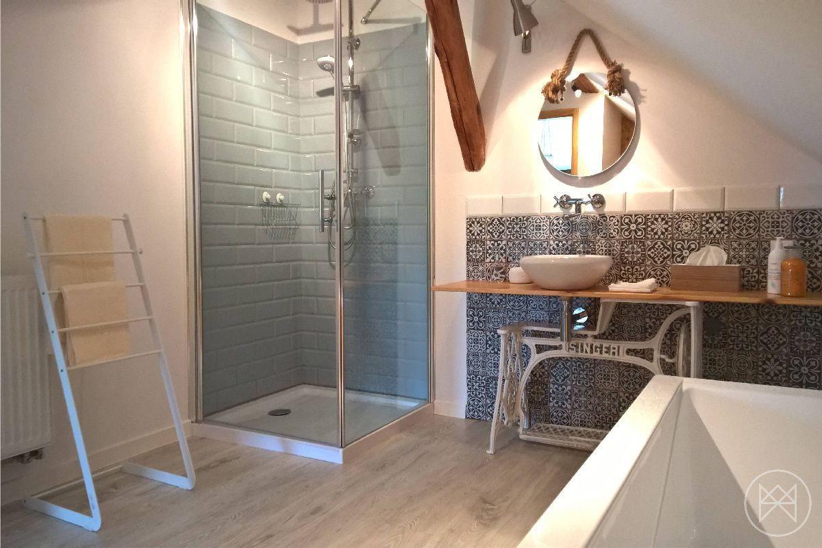 Interiorismo ático en Polonia, estilo rústico