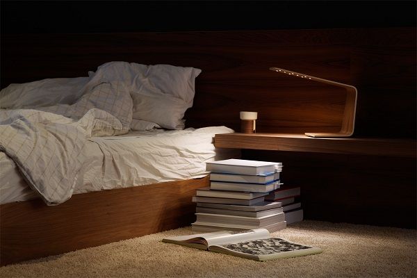 Una Lámpara de Diseño con Sistema Táctil para el Dormitorio