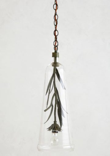 Una Distinguida Lámpara con Esencia Floral