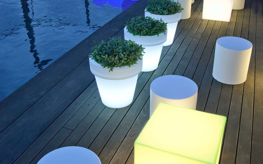 Lámparas Inteligentes con Conexión WIFI para el Jardín