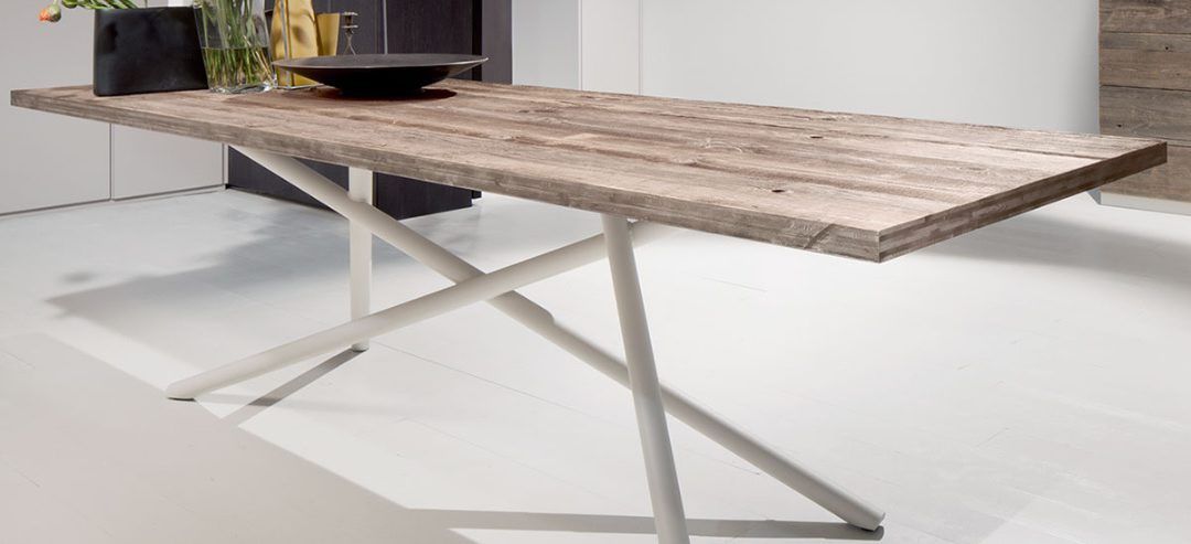 Una Mesa de Comedor Inspirada en la Exótica Cultura China