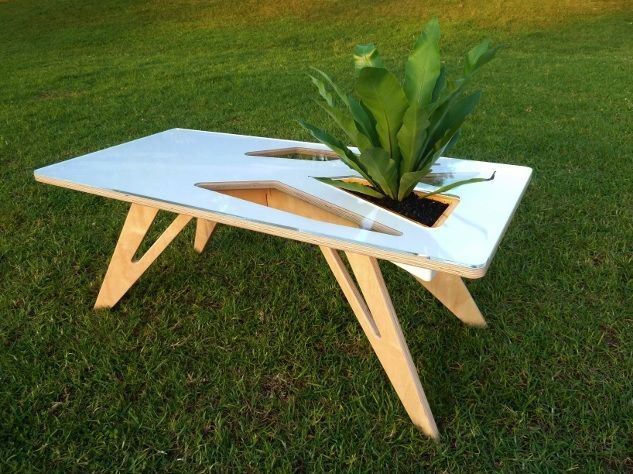 Mesa y Macetero, dos en uno para Espacios Outdoor