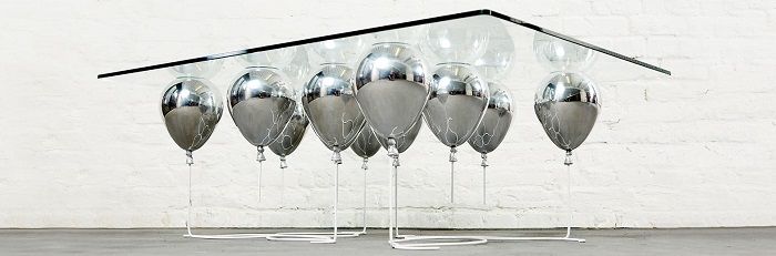 La Mesa de Centro Más Original Sustentada con Globos