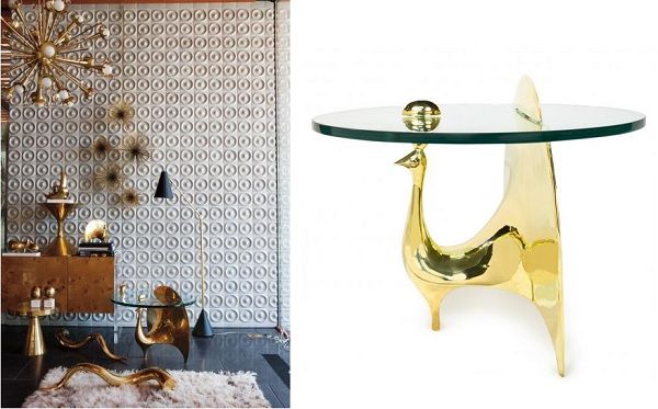 Una Mesa en Forma de Pavo Real