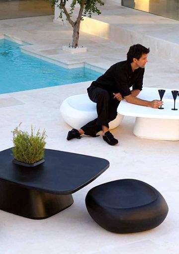 Mobiliario de Exterior con un Estilo Muy Chic, by Javier Mariscal