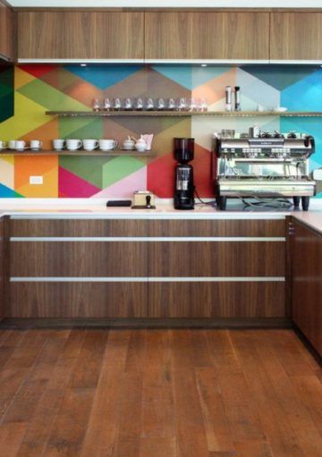 Cocinas Singulares donde Conviven los Estilos Retro y Moderno