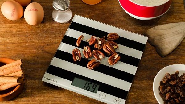 Balanza digital cocina a rayas Balanza digital cocina a rayas blancas y negras