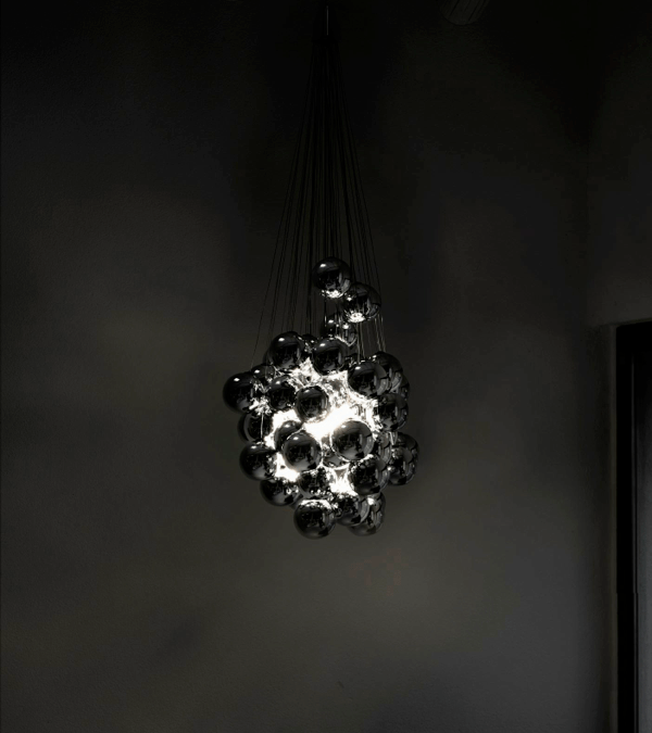 Un Manojo de Bolas, la Lámpara Más Especial de la Casa