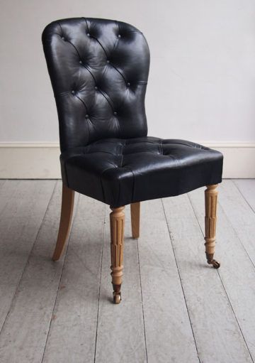 El Gusto por el Siglo XVIII Llega al Salón Con esta Singular Silla