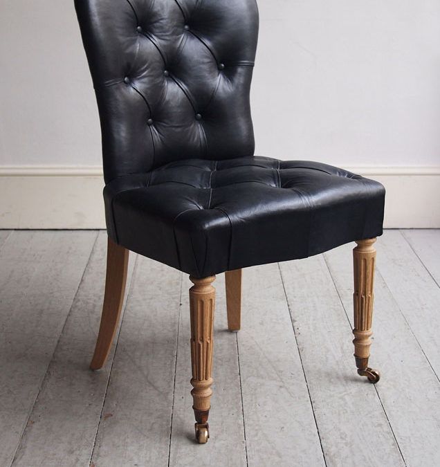 El Gusto por el Siglo XVIII Llega al Salón Con esta Singular Silla