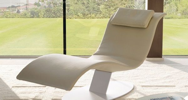 Un Chaise Longue Moderno para Viviendas con Clase