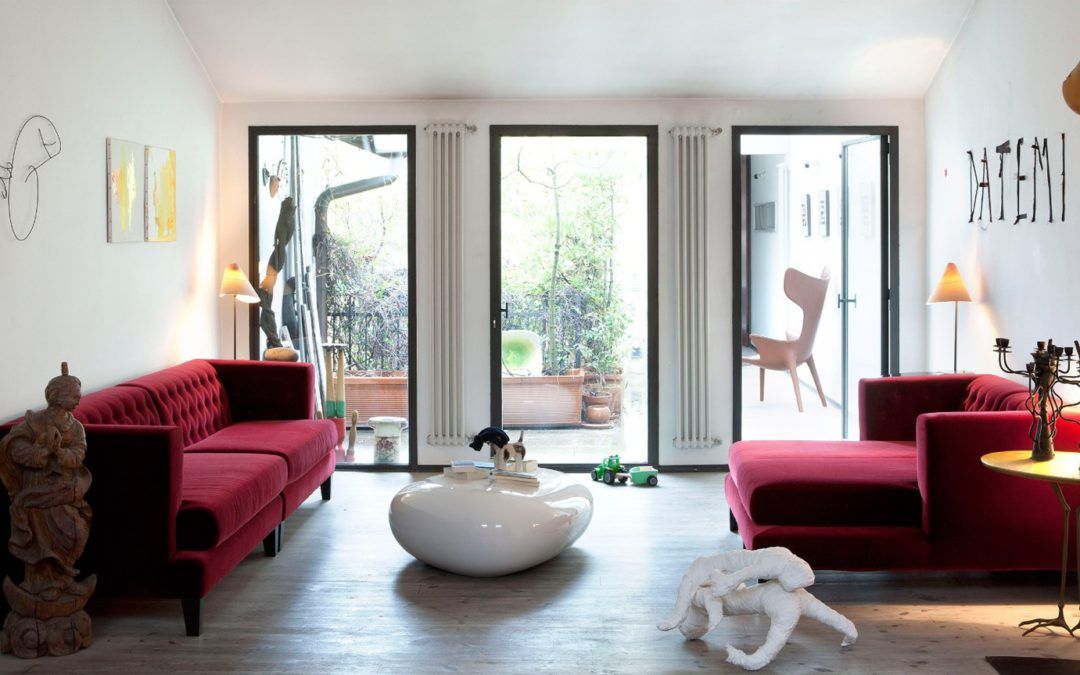 Un Chester Convertido en Chaise Longe con una Personalidad Única