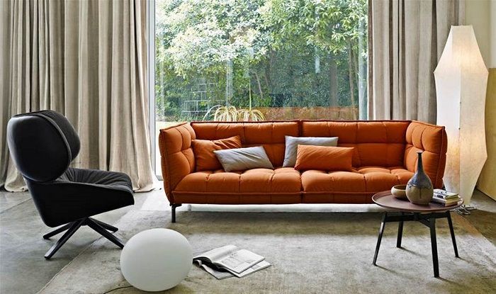 Confort y Diseño en el Salón: Husk-Sofá by Patricia Urquiola
