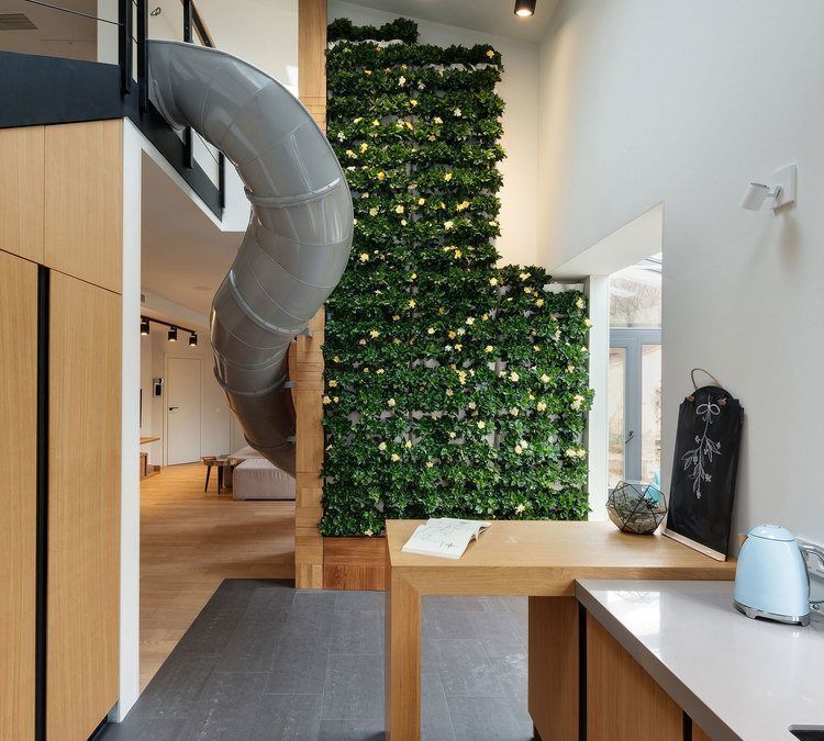 Espectacular Diseño de Interiores de una Vivienda con Tobogán