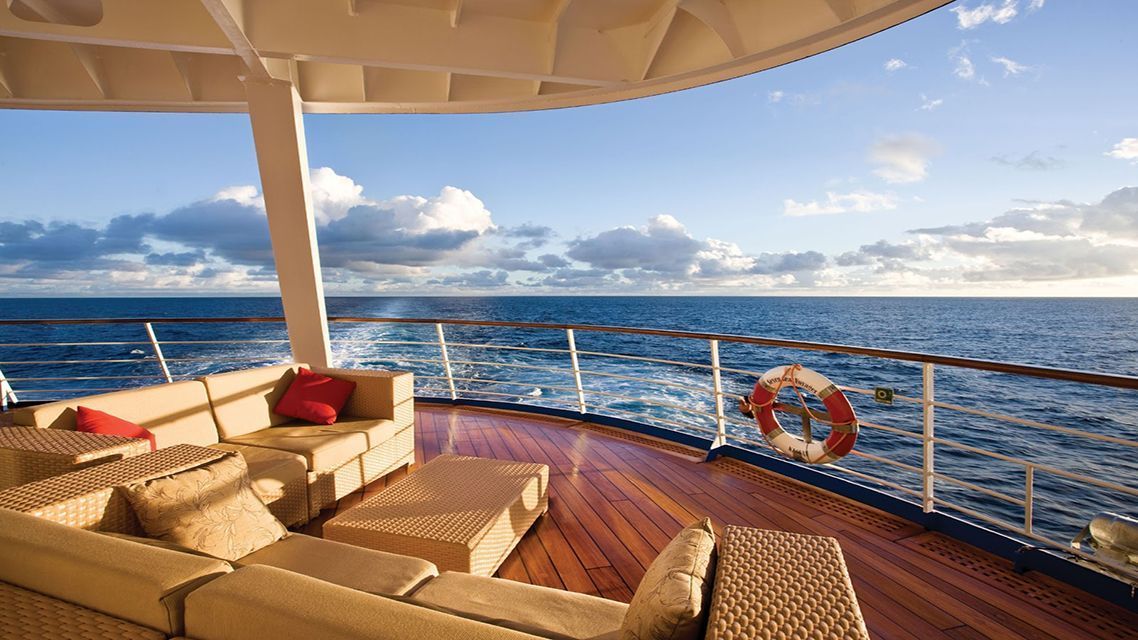Outside-Deck-SM-Regent