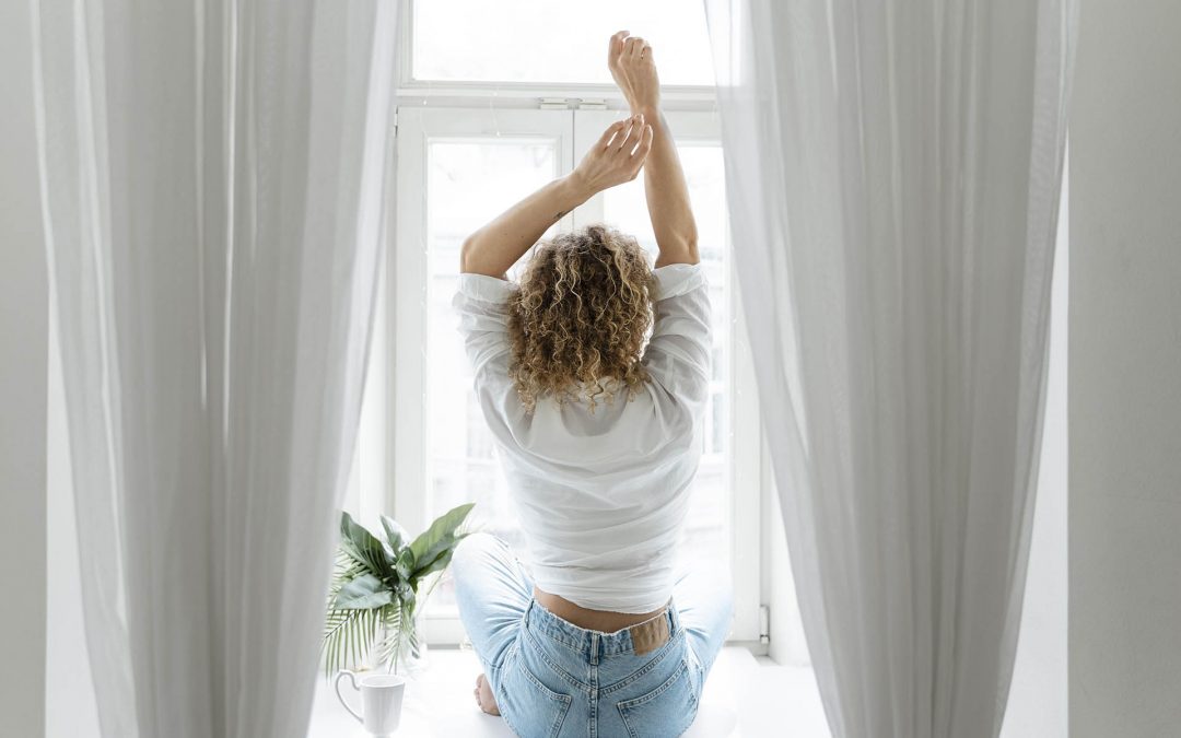 Las cortinas o el arte de vestir con elegancia ventanas y balcones